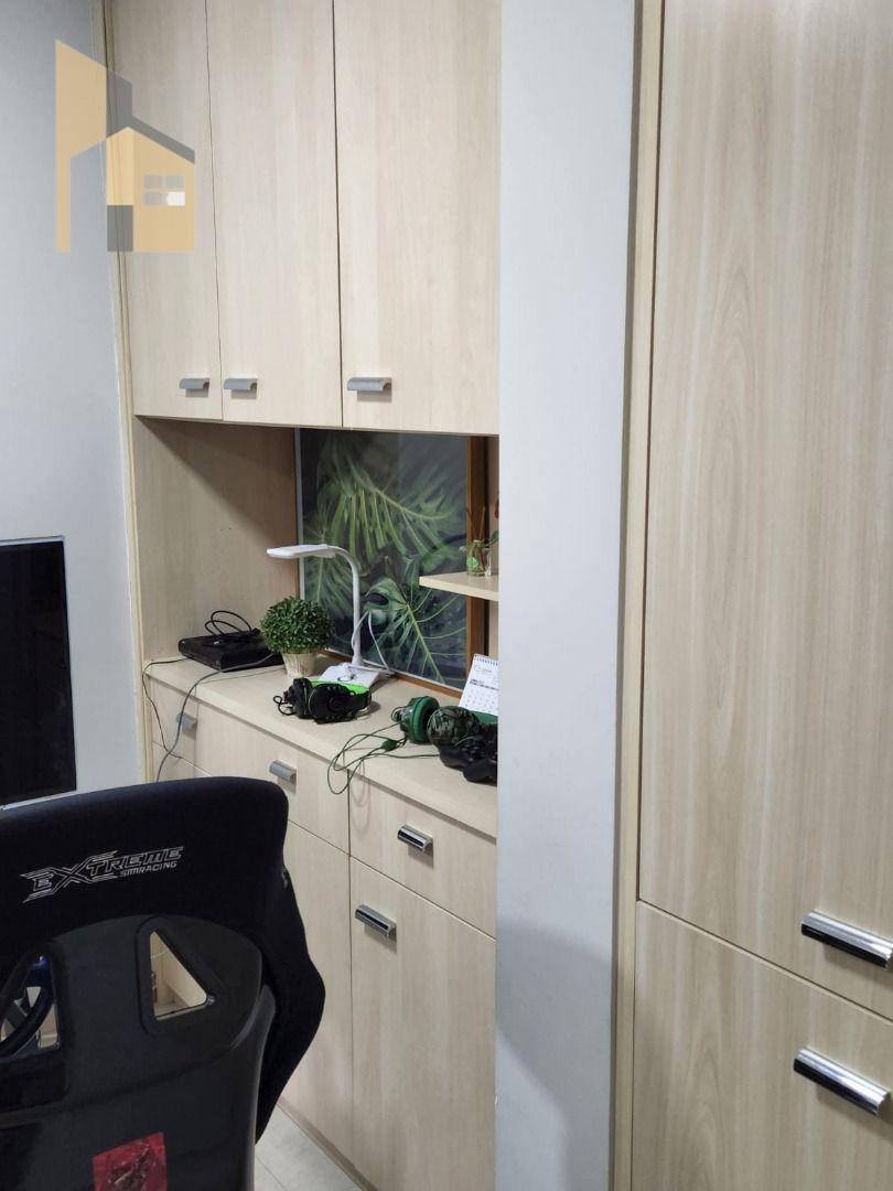 Apartamento à venda com 4 quartos, 212m² - Foto 14