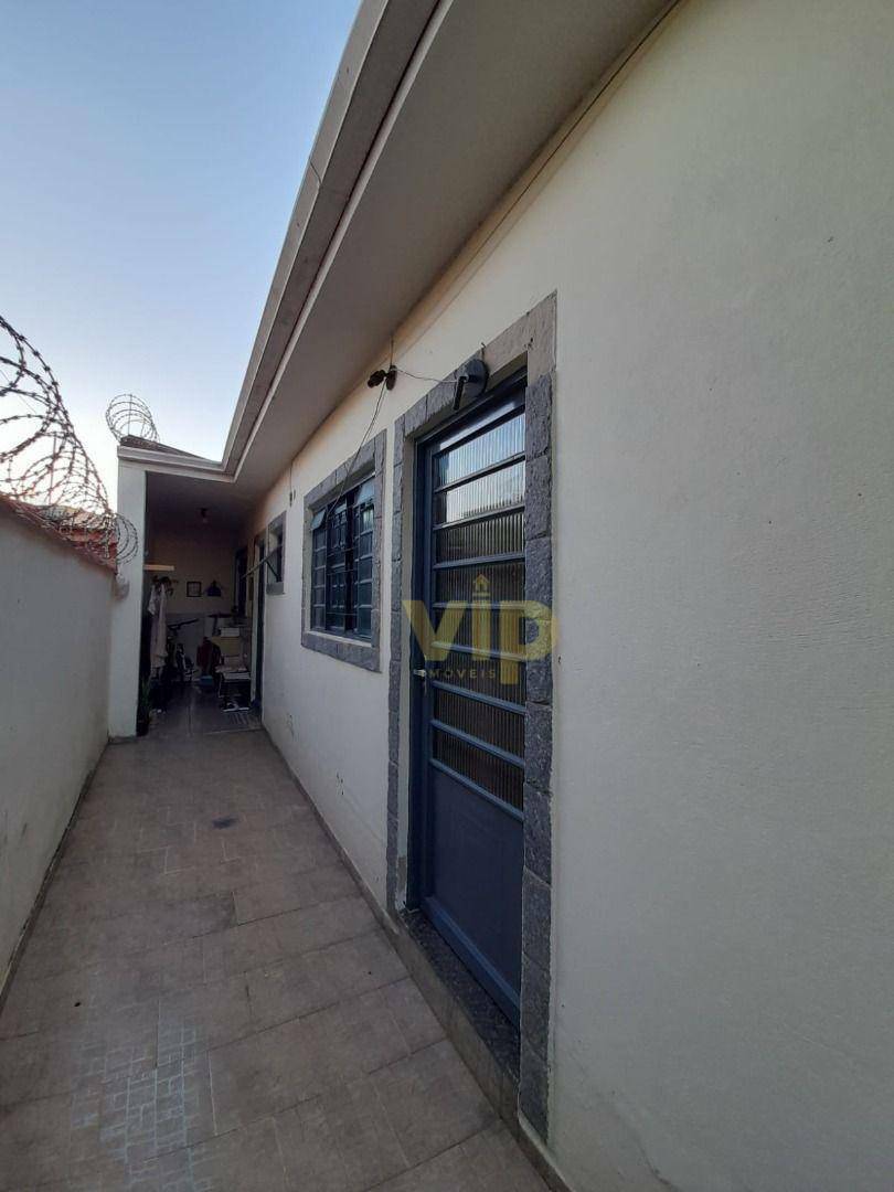 Casa à venda com 3 quartos, 300M2 - Foto 18