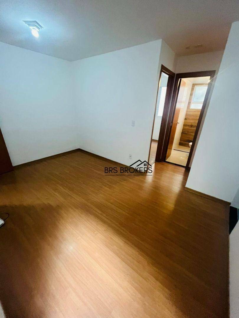 Apartamento à venda com 2 quartos, 38m² - Foto 5