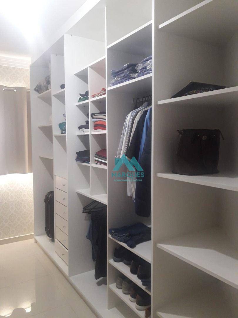 Sobrado à venda com 4 quartos, 240m² - Foto 6