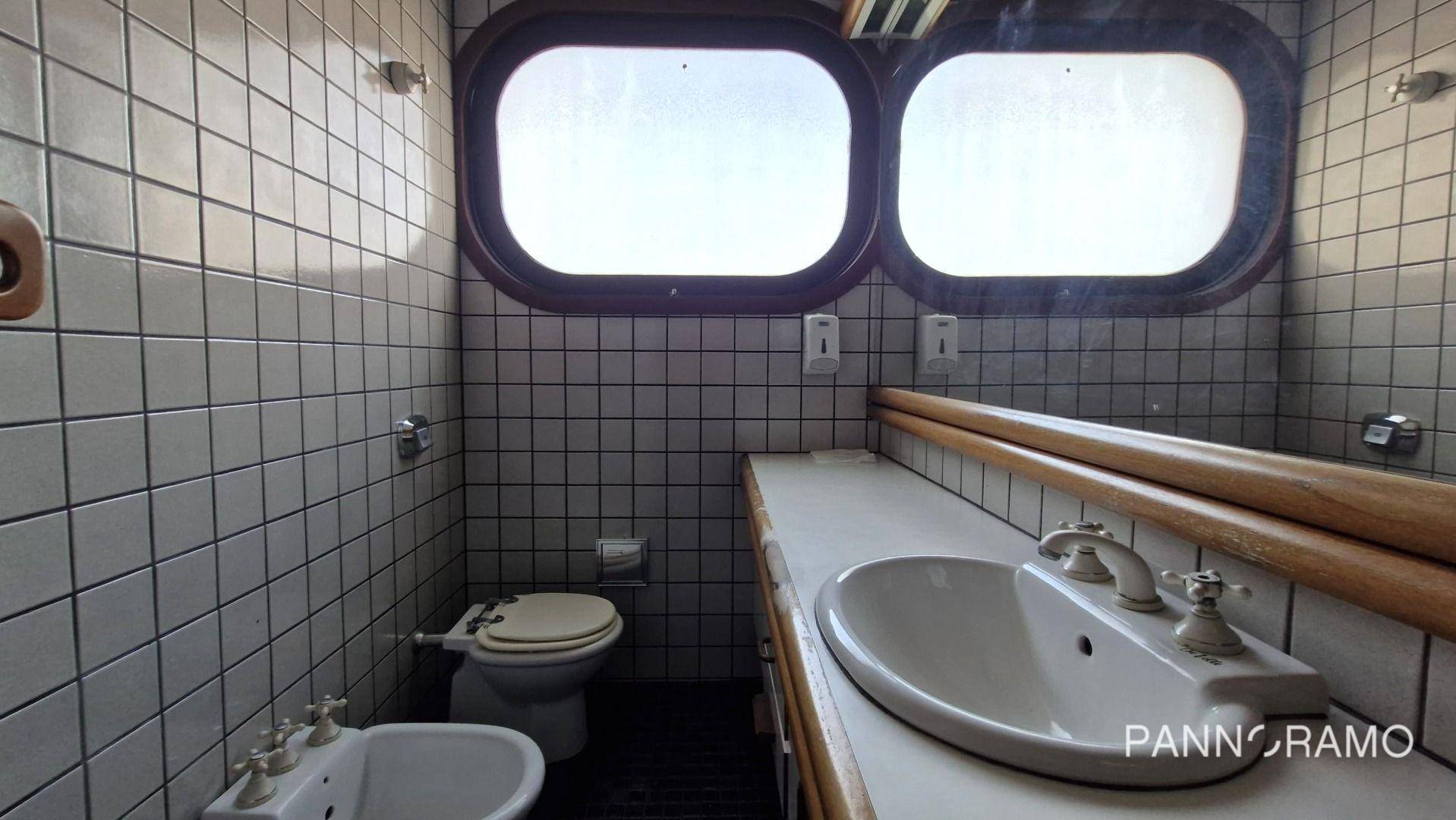 Casa para alugar com 5 quartos, 920m² - Foto 32
