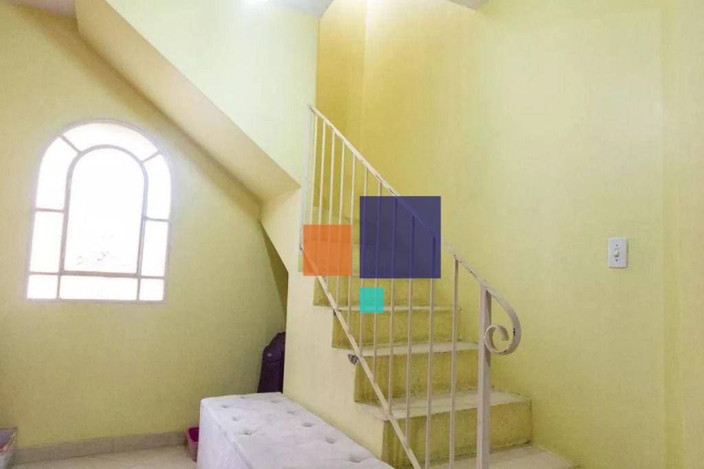 Sobrado à venda com 4 quartos, 274m² - Foto 46