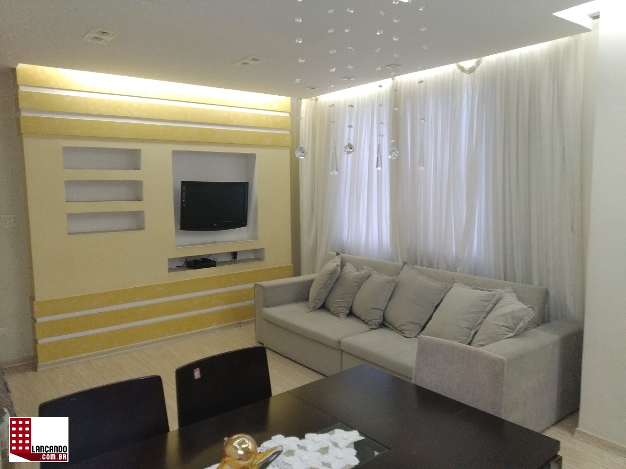 Apartamento à venda com 3 quartos, 110m² - Foto 1