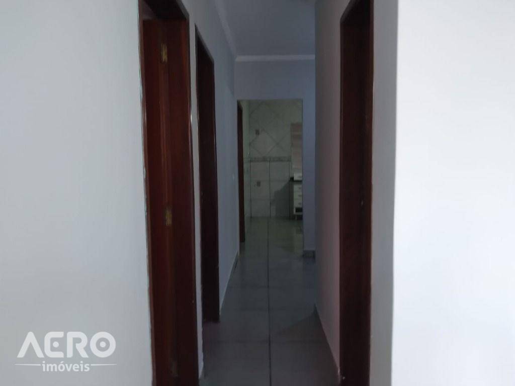 Casa à venda com 3 quartos, 106m² - Foto 9