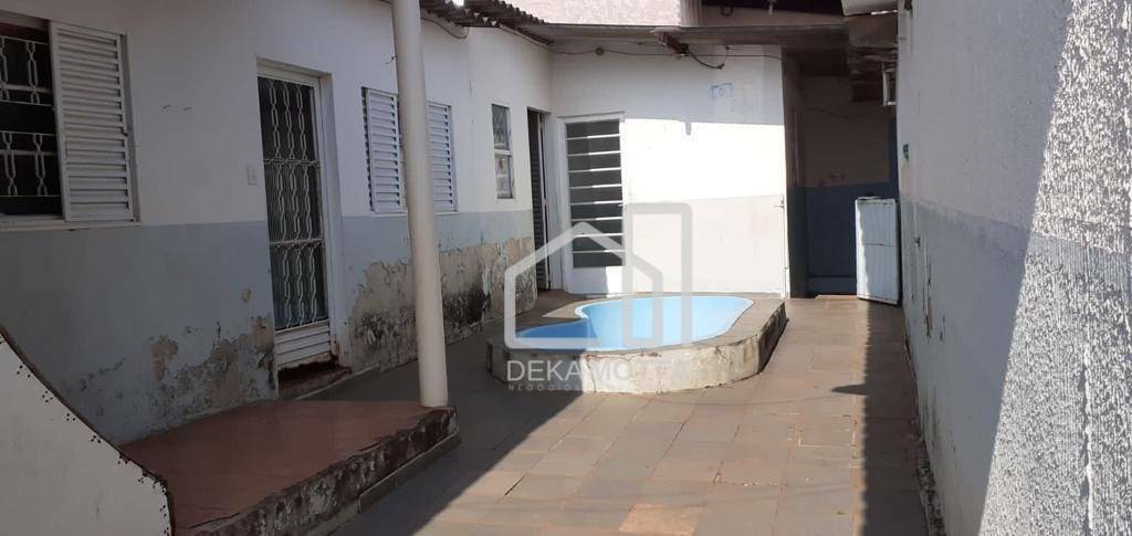 Casa à venda com 5 quartos, 260m² - Foto 8