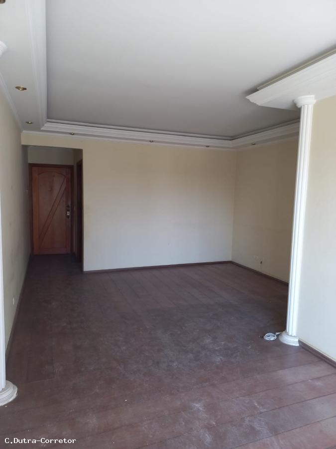 Apartamento à venda com 2 quartos, 80m² - Foto 4