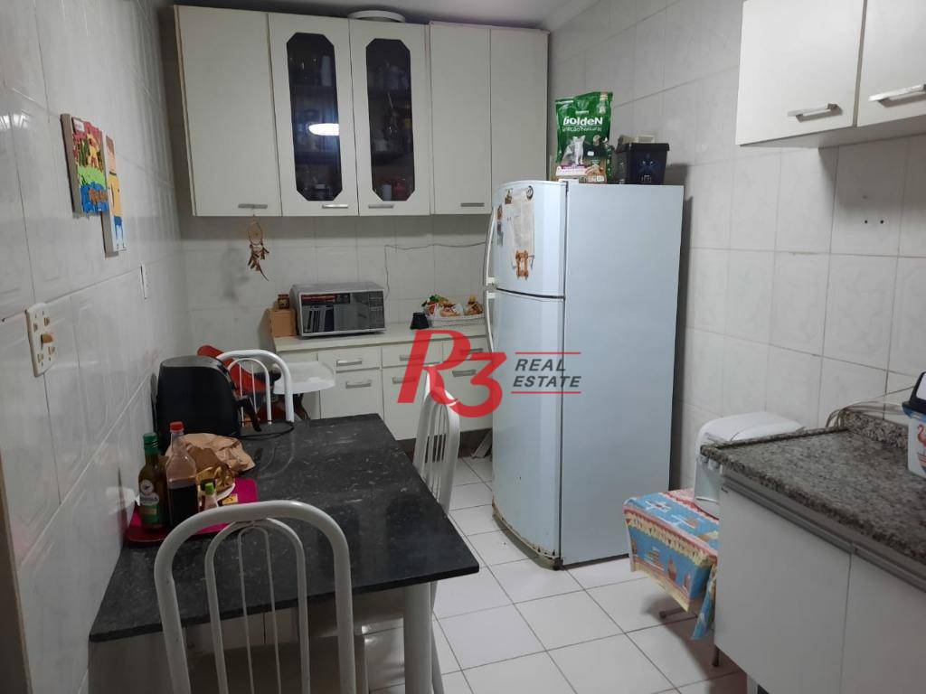 Apartamento à venda com 2 quartos, 70m² - Foto 2