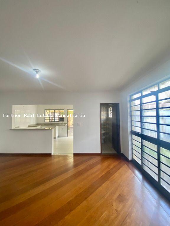 Casa à venda com 3 quartos, 300m² - Foto 5