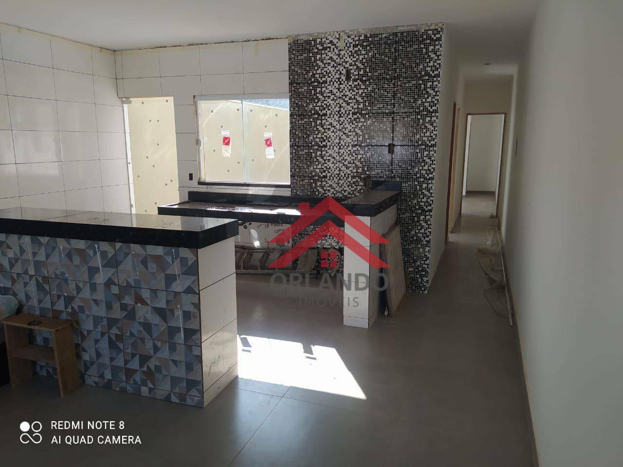 Casa à venda com 2 quartos, 65m² - Foto 2