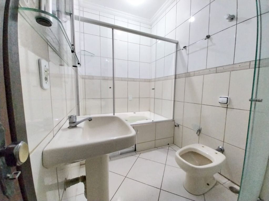 Casa à venda e aluguel com 2 quartos, 406m² - Foto 19