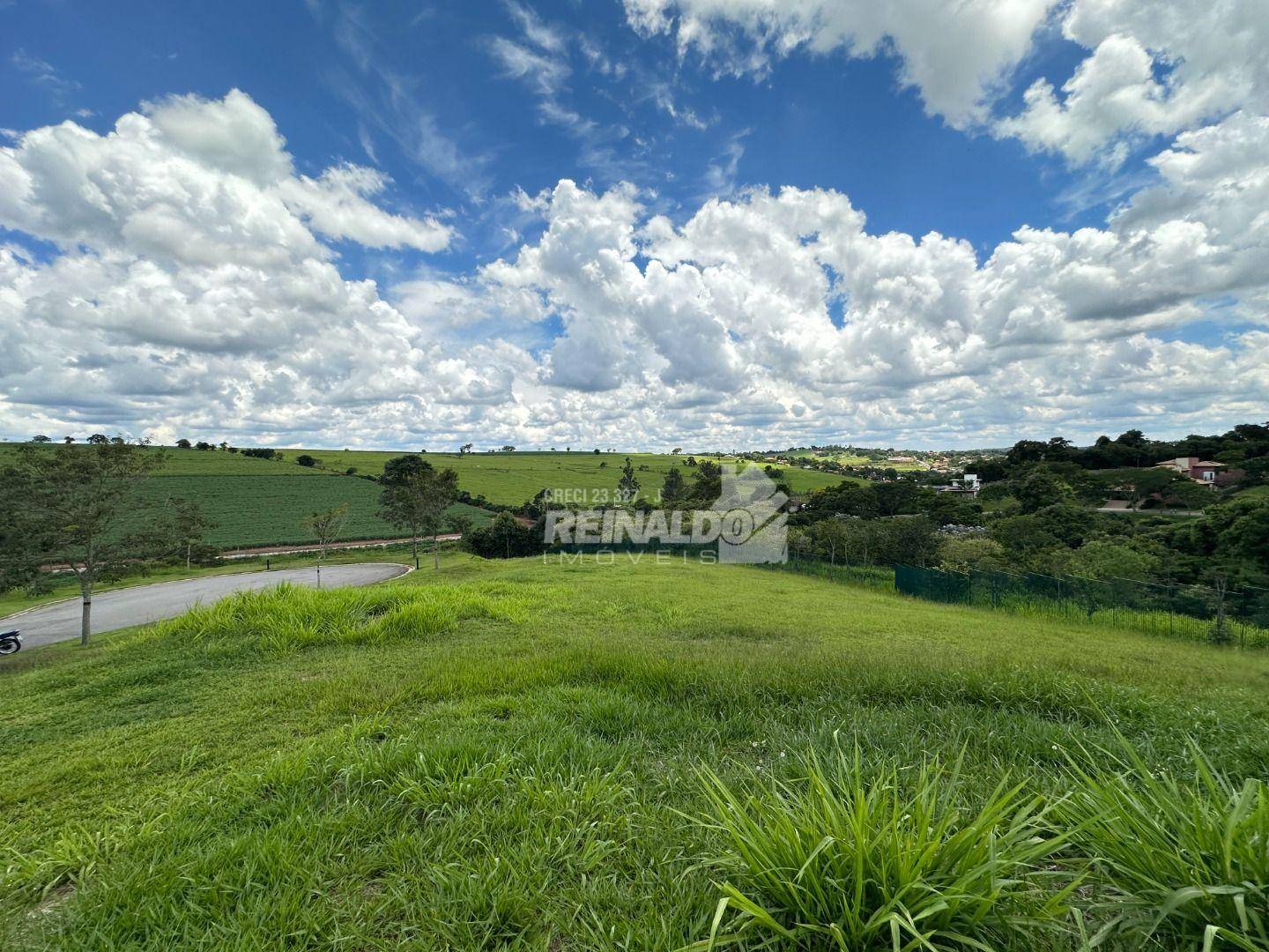 Loteamento e Condomínio, 1395 m² - Foto 3