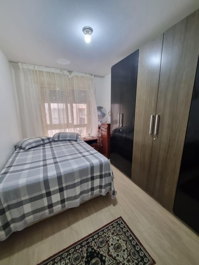 Apartamento à venda com 2 quartos, 75m² - Foto 4