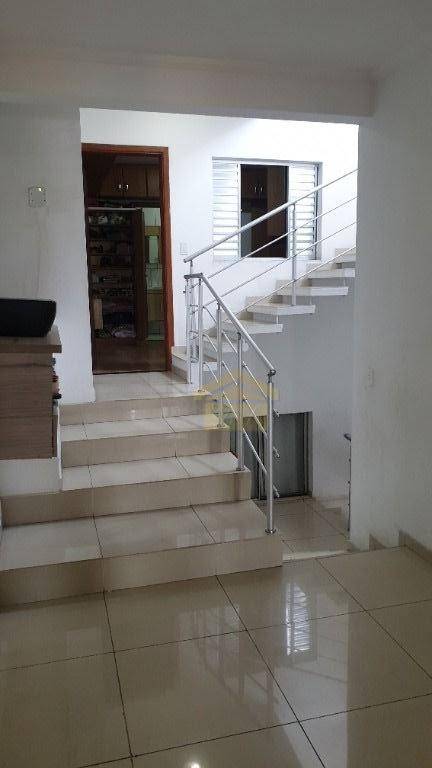 Sobrado à venda com 6 quartos, 350m² - Foto 20