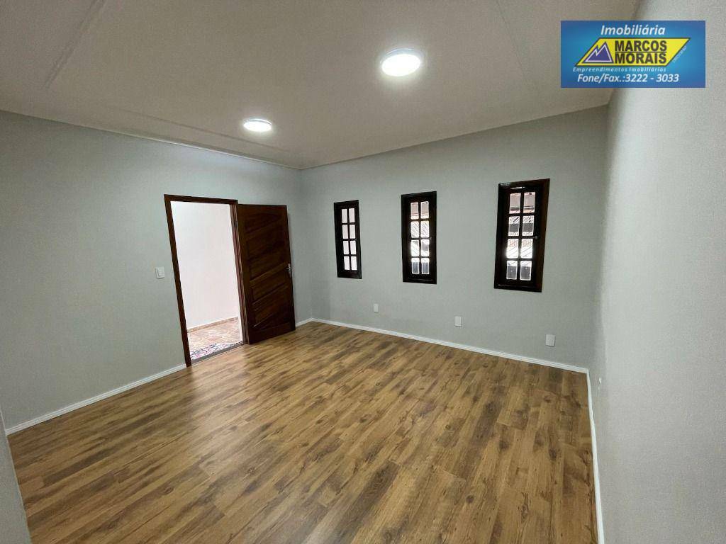 Casa à venda com 3 quartos, 128m² - Foto 14