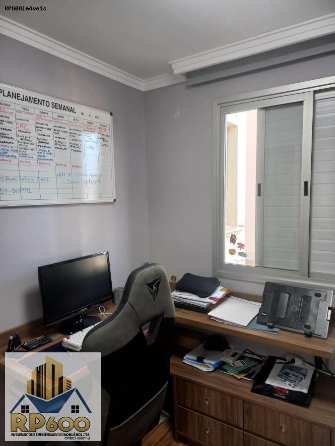 Apartamento à venda com 3 quartos, 70m² - Foto 12