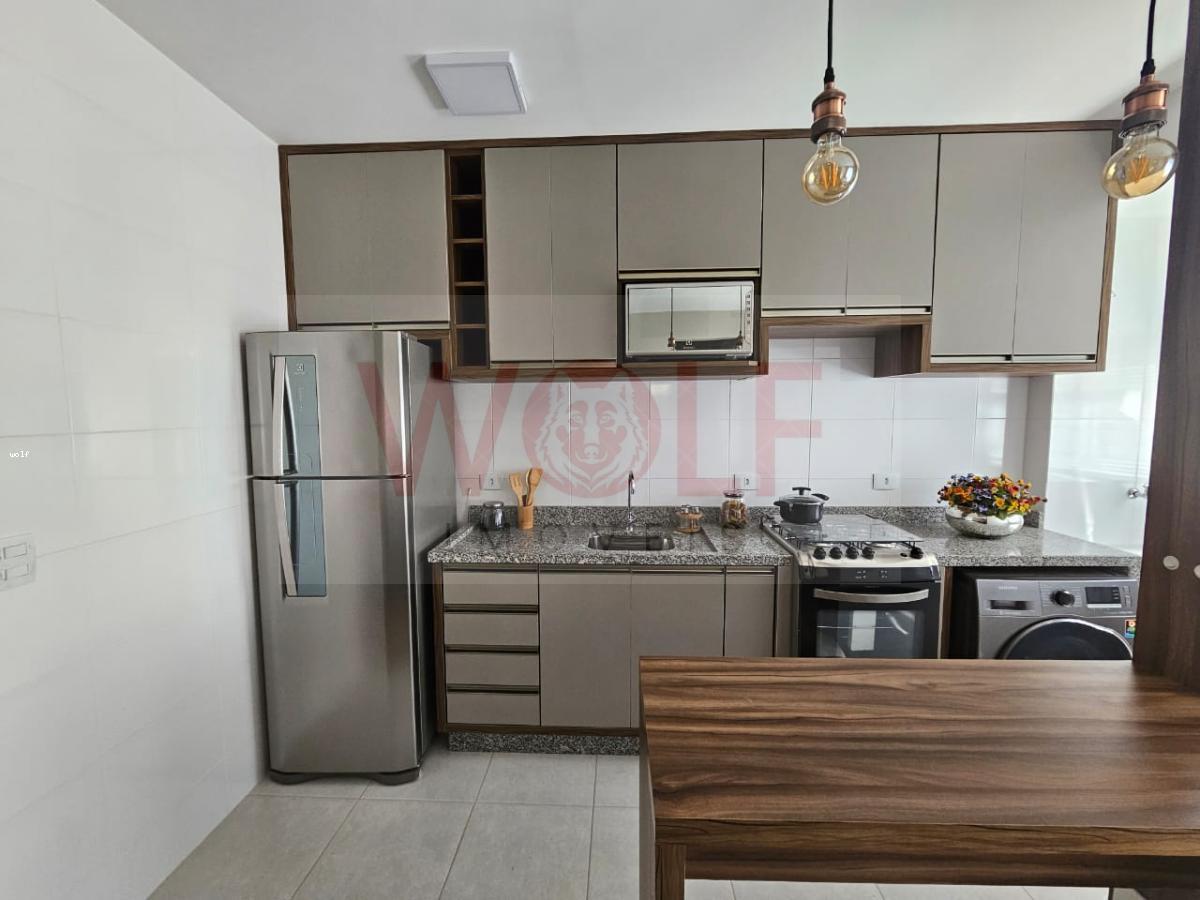 Apartamento à venda com 2 quartos, 60m² - Foto 14