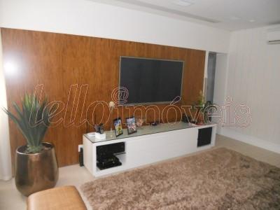 Apartamento à venda com 4 quartos, 225m² - Foto 1