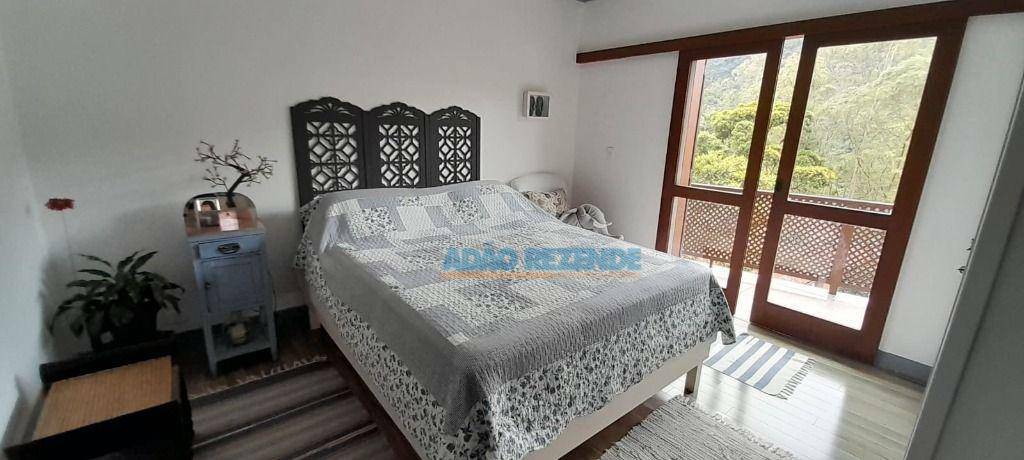 Casa de Condomínio à venda com 3 quartos, 209m² - Foto 36