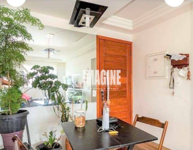 Apartamento à venda com 2 quartos, 50m² - Foto 3