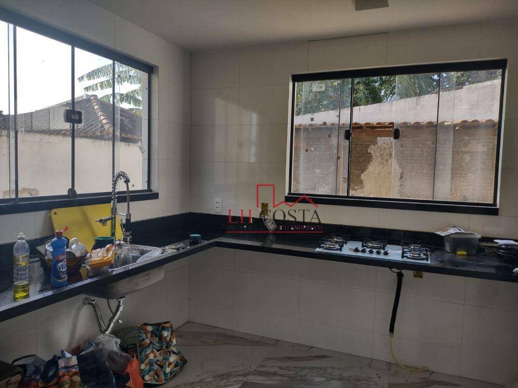 Casa de Condomínio à venda com 3 quartos, 380m² - Foto 39