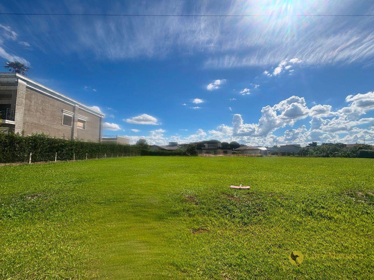 Loteamento e Condomínio, 1025 m² - Foto 1