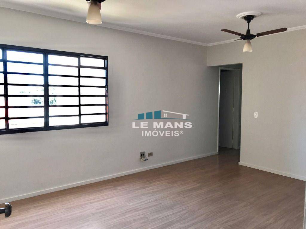 Apartamento à venda com 2 quartos, 62m² - Foto 3