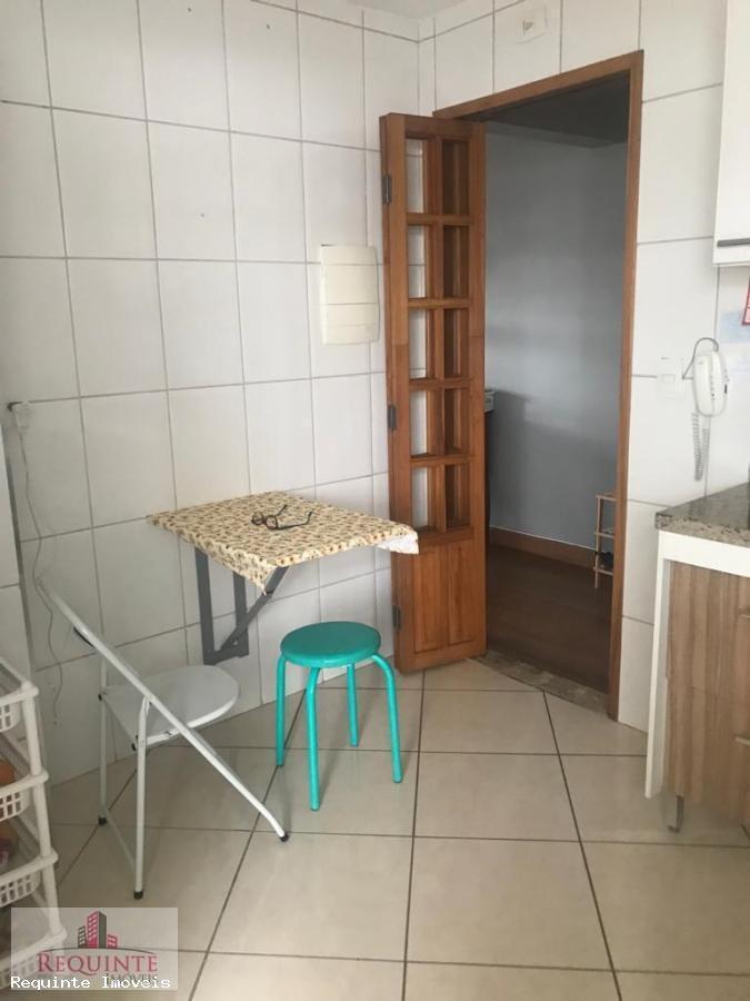 Apartamento à venda com 3 quartos, 97m² - Foto 17