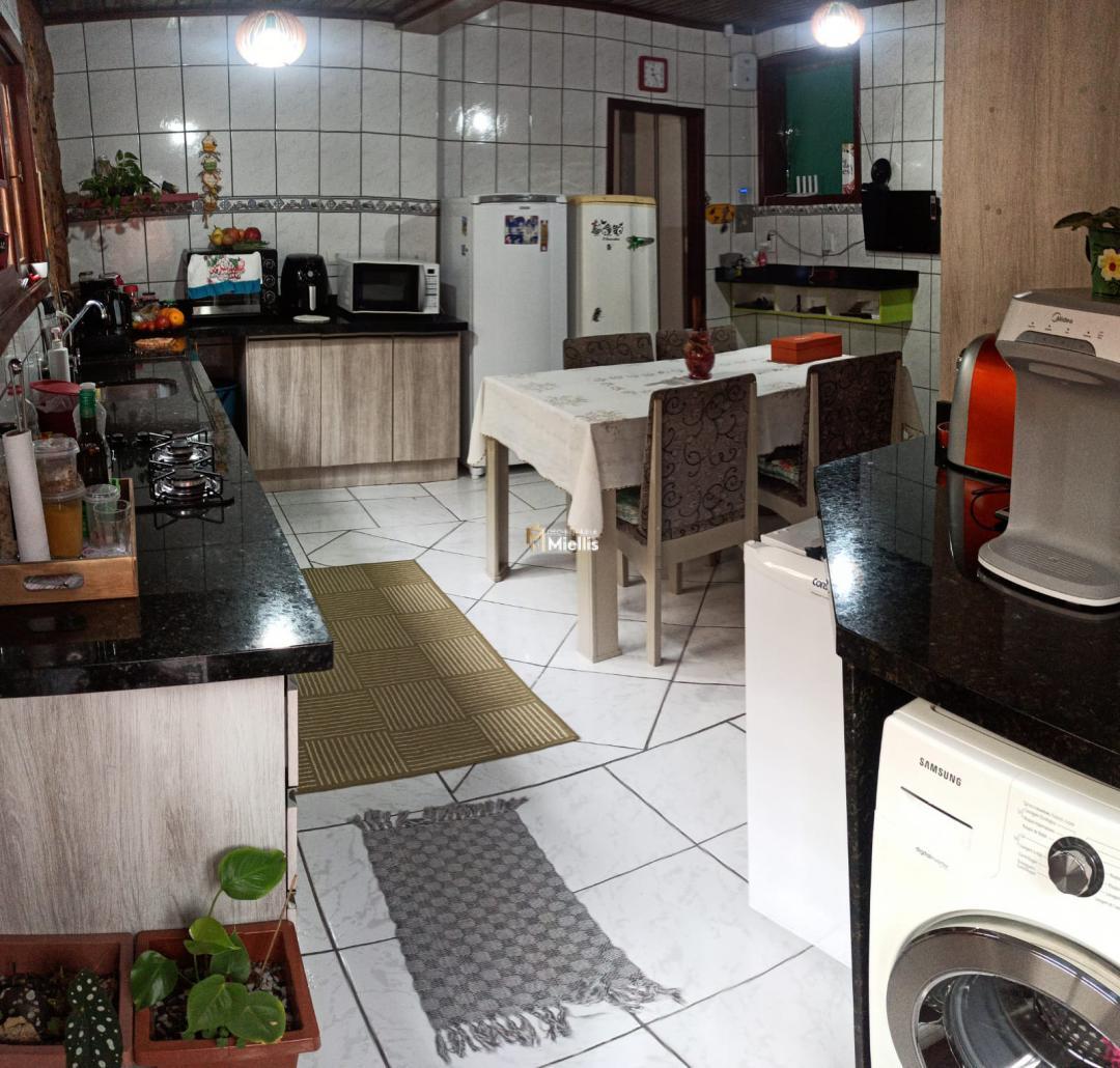 Casa à venda com 3 quartos, 200m² - Foto 7