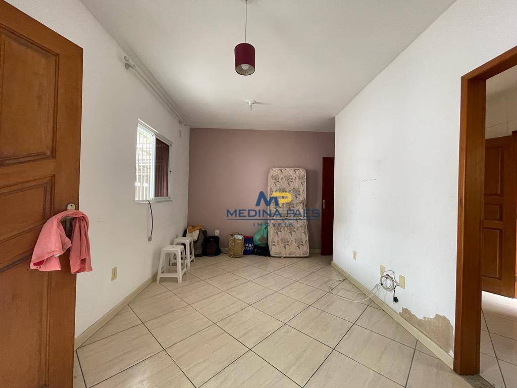 Casa à venda com 2 quartos, 70M2 - Foto 3