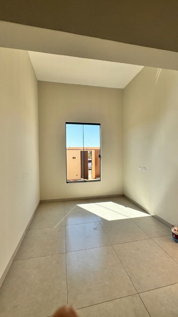 Casa à venda com 3 quartos, 180M2 - Foto 2