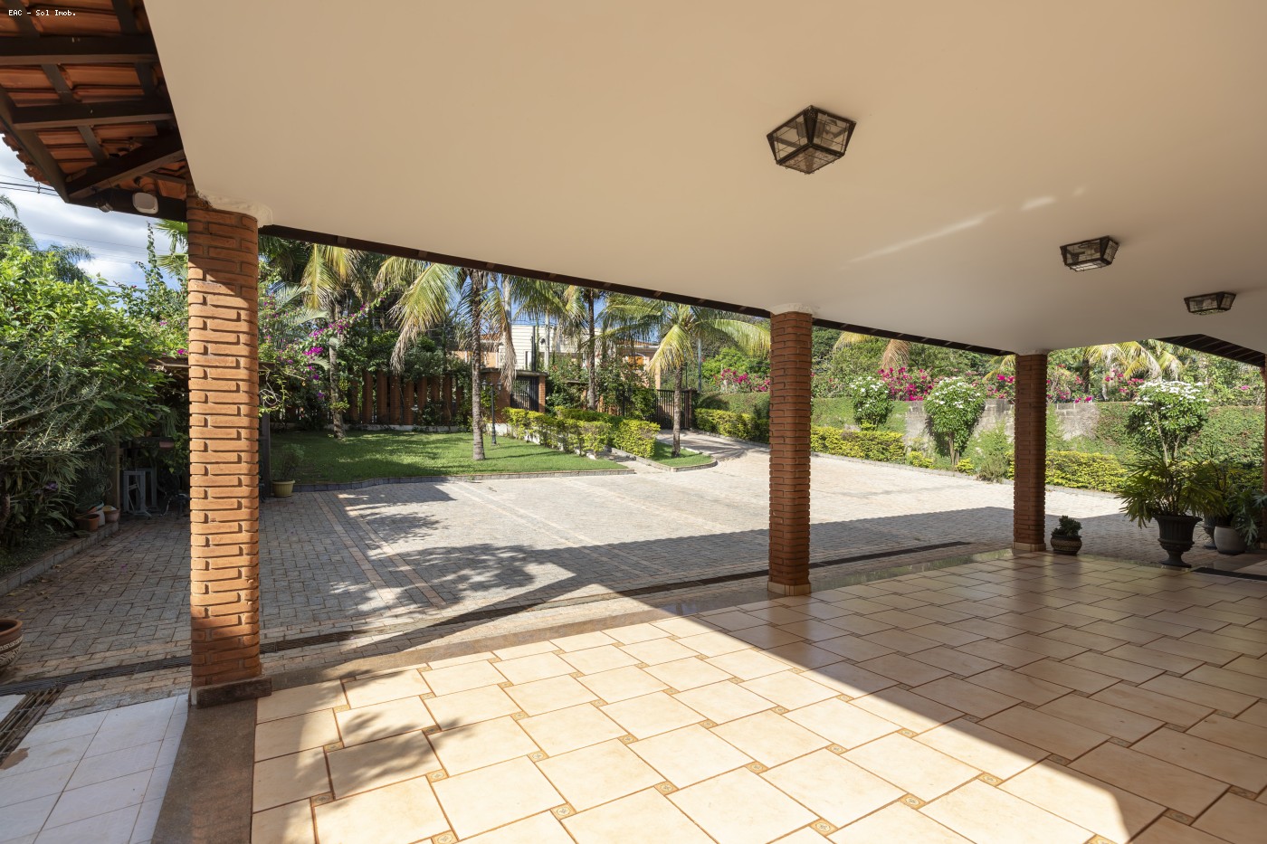 Chácara à venda com 6 quartos, 630m² - Foto 42