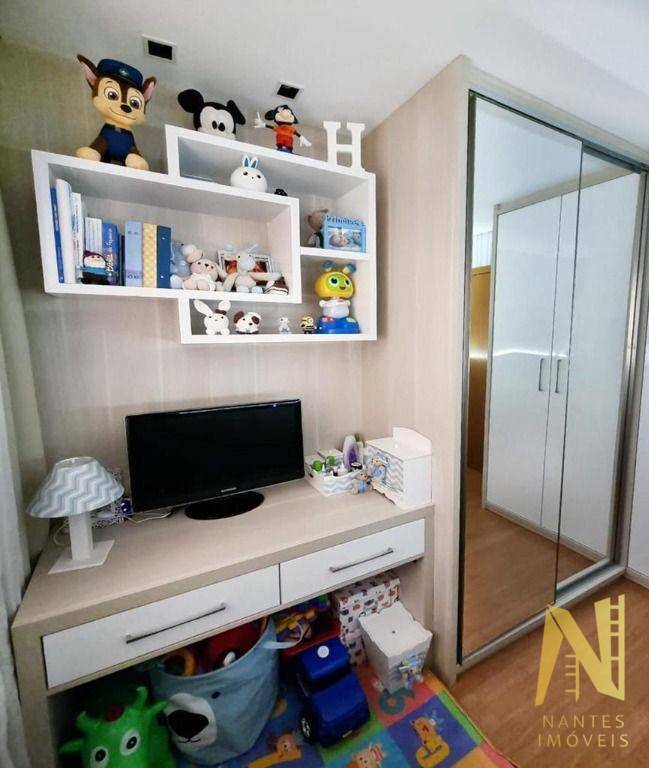 Apartamento à venda com 2 quartos, 77m² - Foto 17