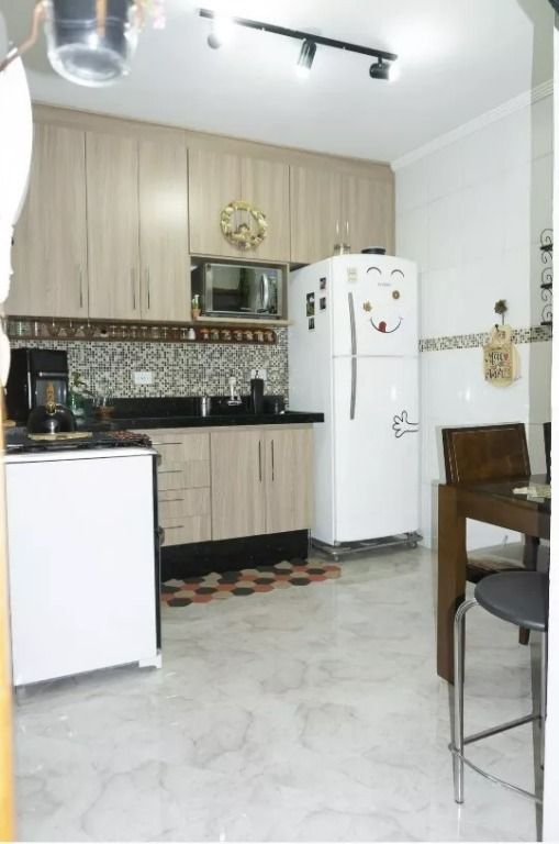 Casa à venda com 2 quartos, 125m² - Foto 25