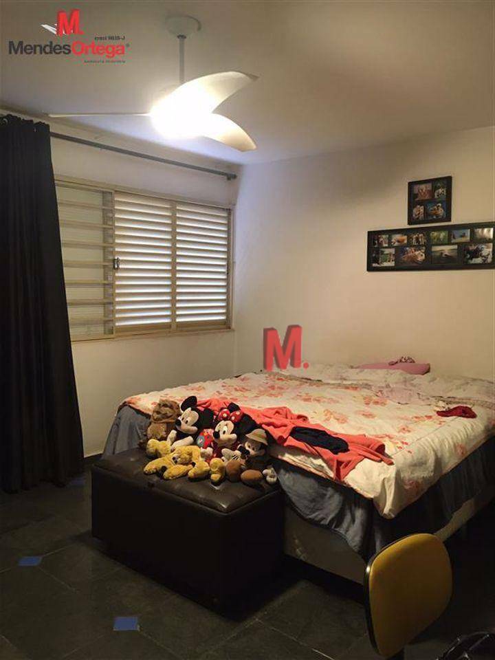 Casa à venda com 3 quartos, 230m² - Foto 18