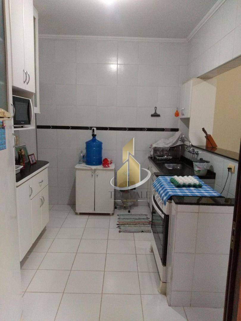 Sobrado à venda com 5 quartos, 140m² - Foto 3