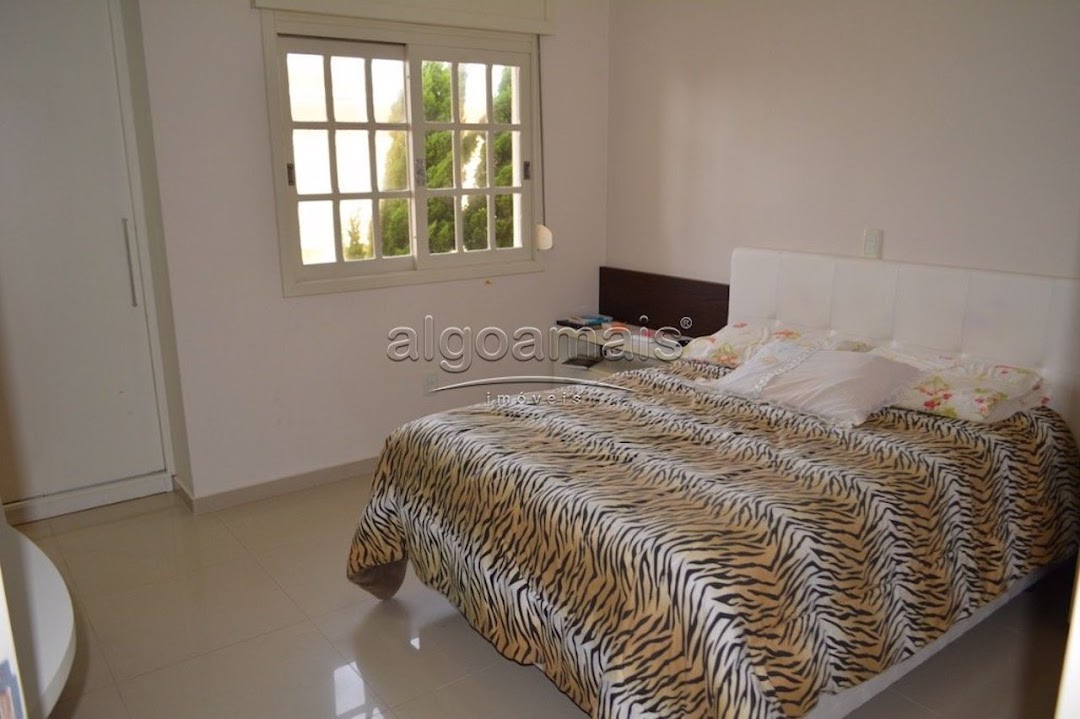 Casa de Condomínio à venda com 4 quartos, 200m² - Foto 24