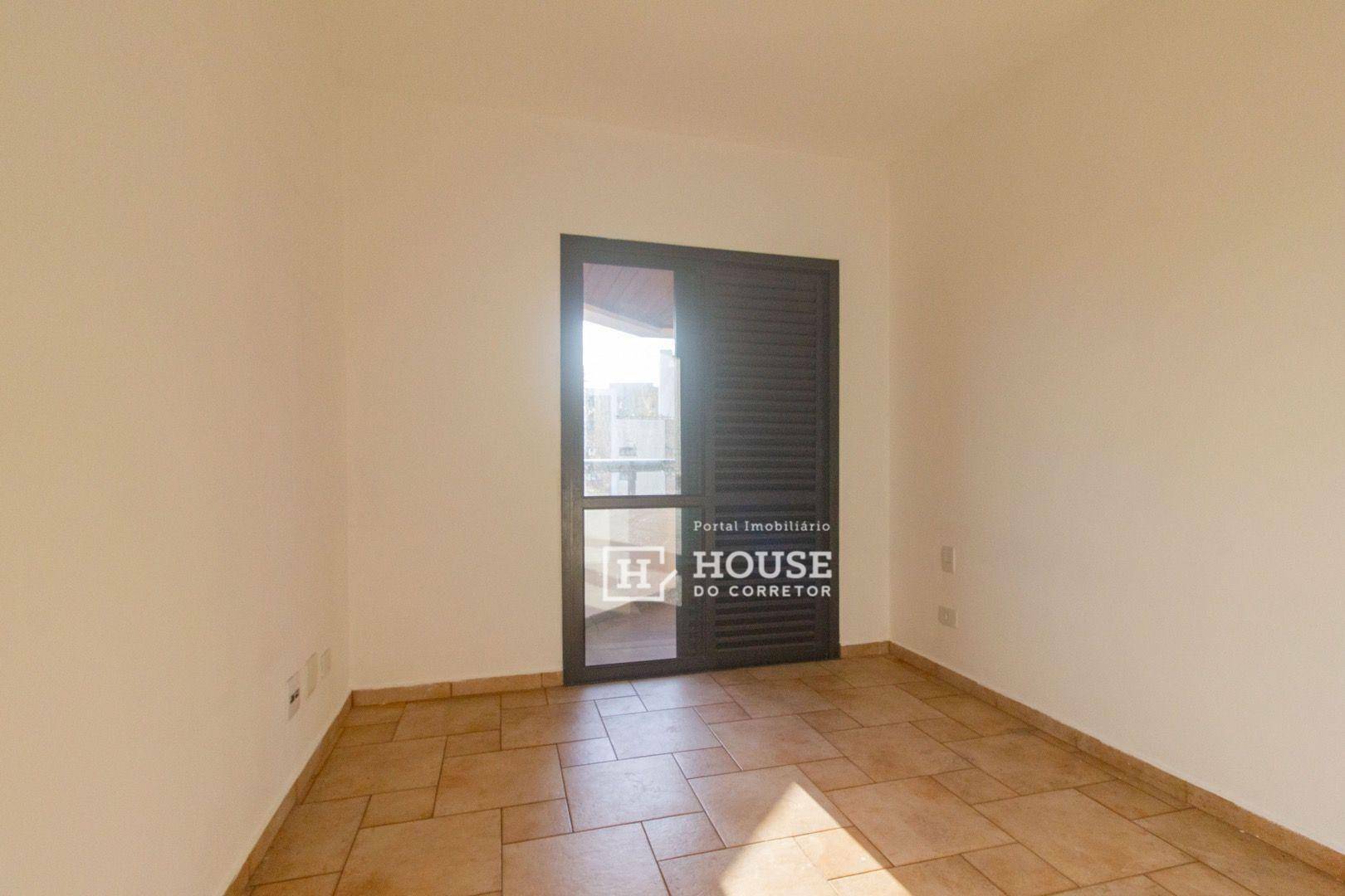 Apartamento à venda com 3 quartos, 210m² - Foto 3