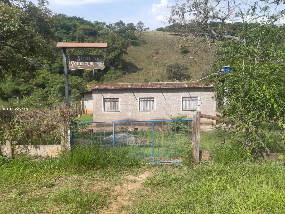 Fazenda à venda com 2 quartos, 4m² - Foto 2