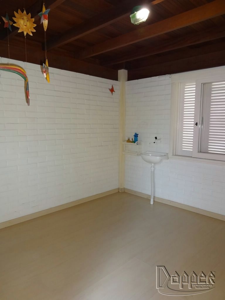 Casa à venda com 3 quartos, 248m² - Foto 24