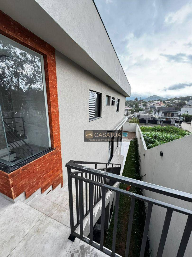 Casa, 3 quartos, 130 m² - Foto 1