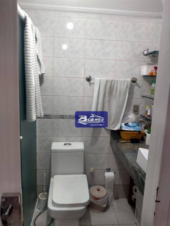 Apartamento à venda com 3 quartos, 97m² - Foto 17