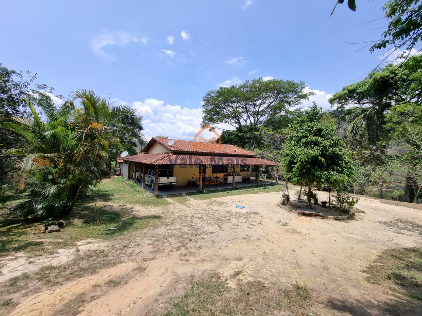 Fazenda à venda com 3 quartos, 1029126m² - Foto 1