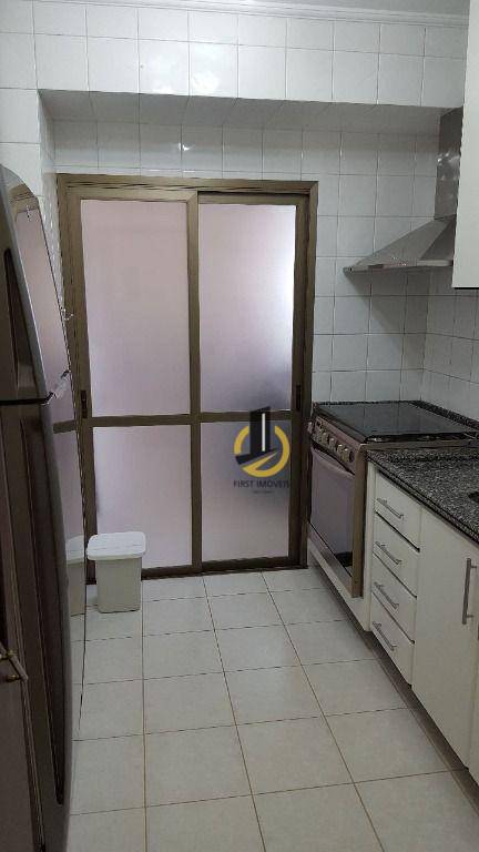 Apartamento para alugar com 3 quartos, 100m² - Foto 12