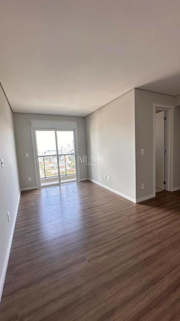 Apartamento à venda com 3 quartos, 110m² - Foto 9