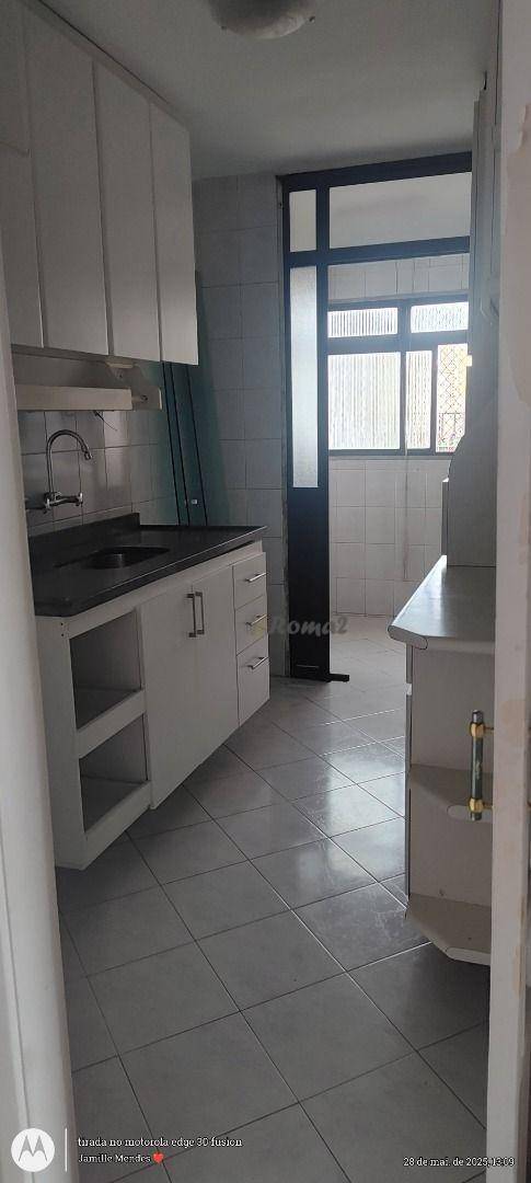 Apartamento para alugar com 3 quartos, 70m² - Foto 5
