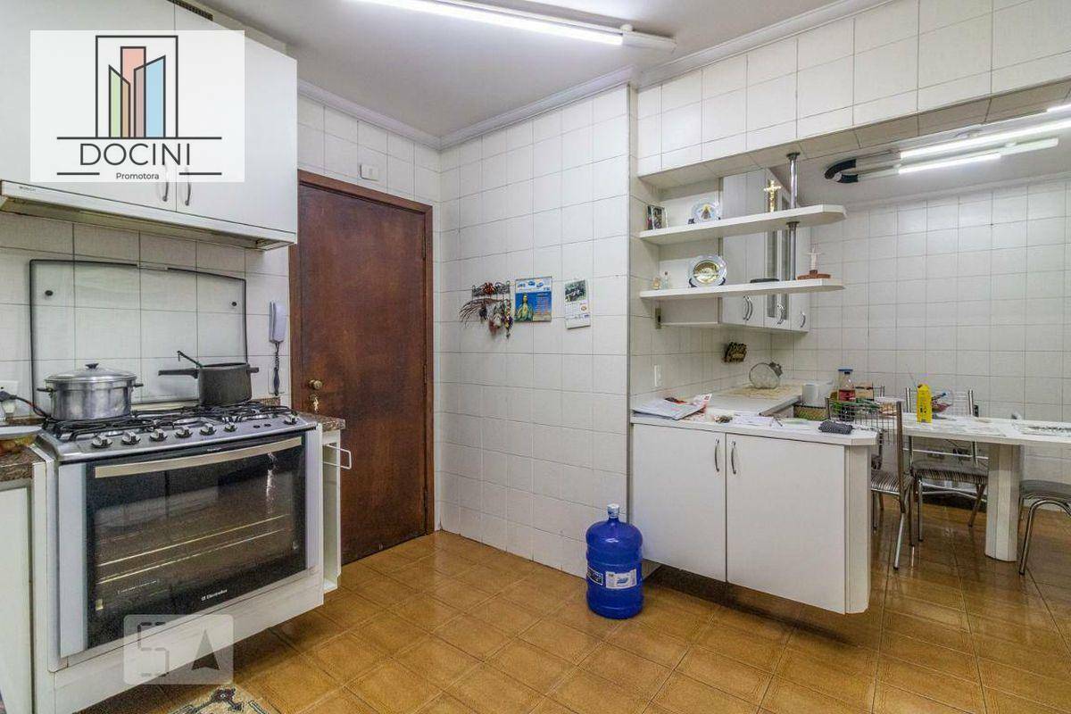 Apartamento à venda com 3 quartos, 150m² - Foto 17