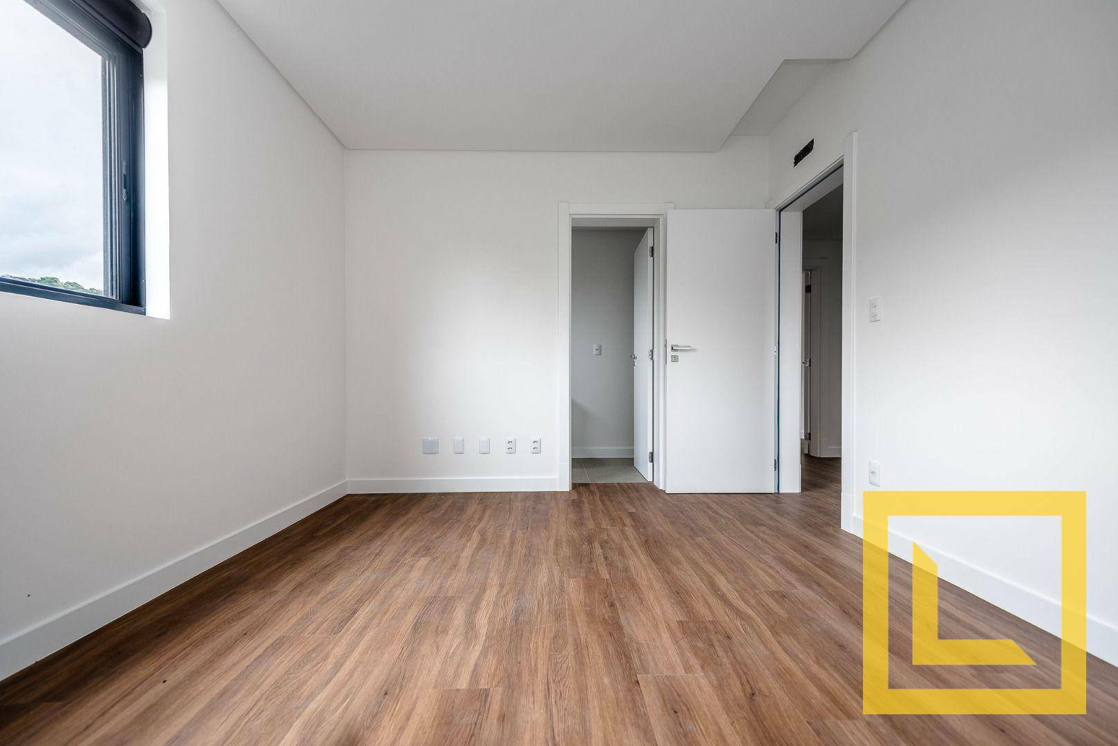 Apartamento à venda com 3 quartos, 170m² - Foto 12