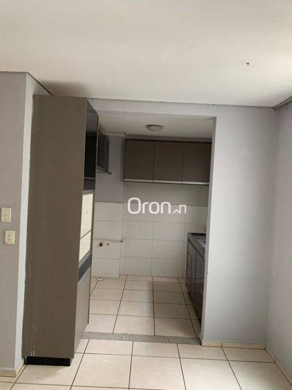 Apartamento à venda com 2 quartos, 48m² - Foto 2