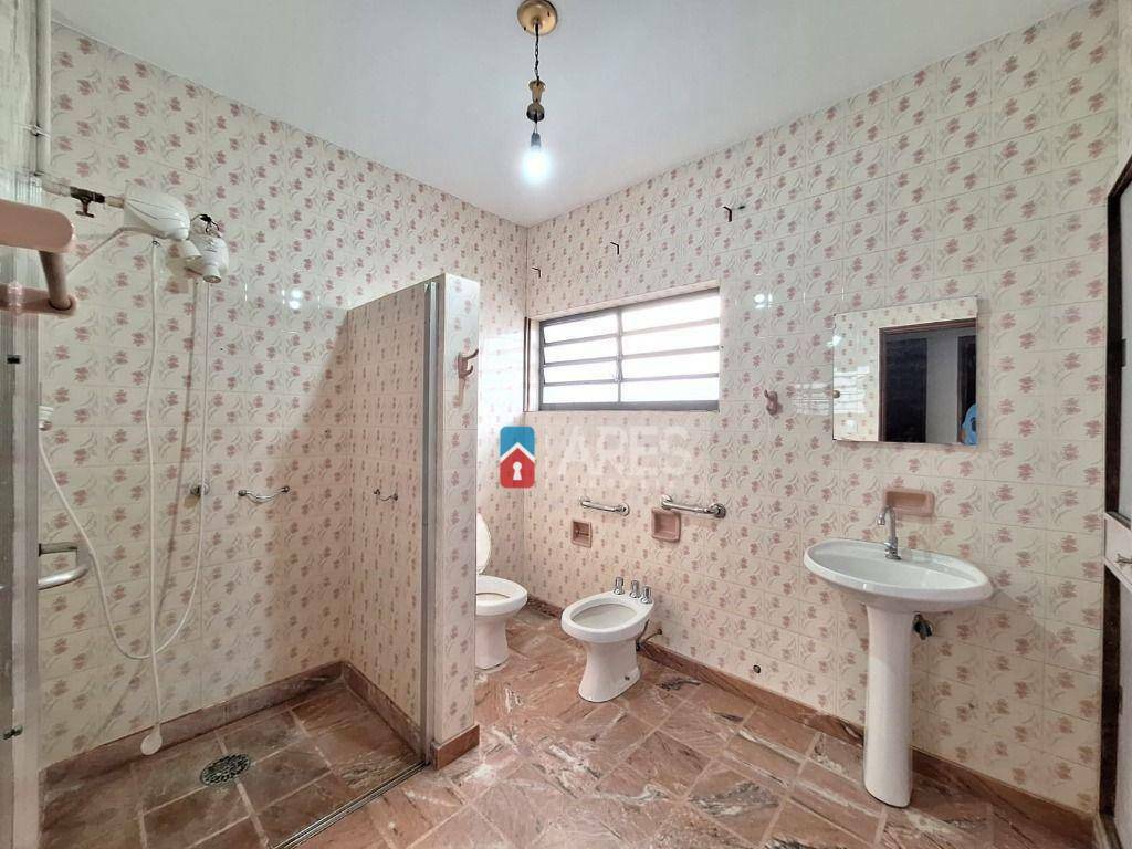 Casa para alugar com 3 quartos, 180m² - Foto 14