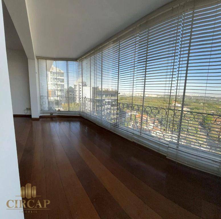 Apartamento à venda com 2 quartos, 218m² - Foto 1